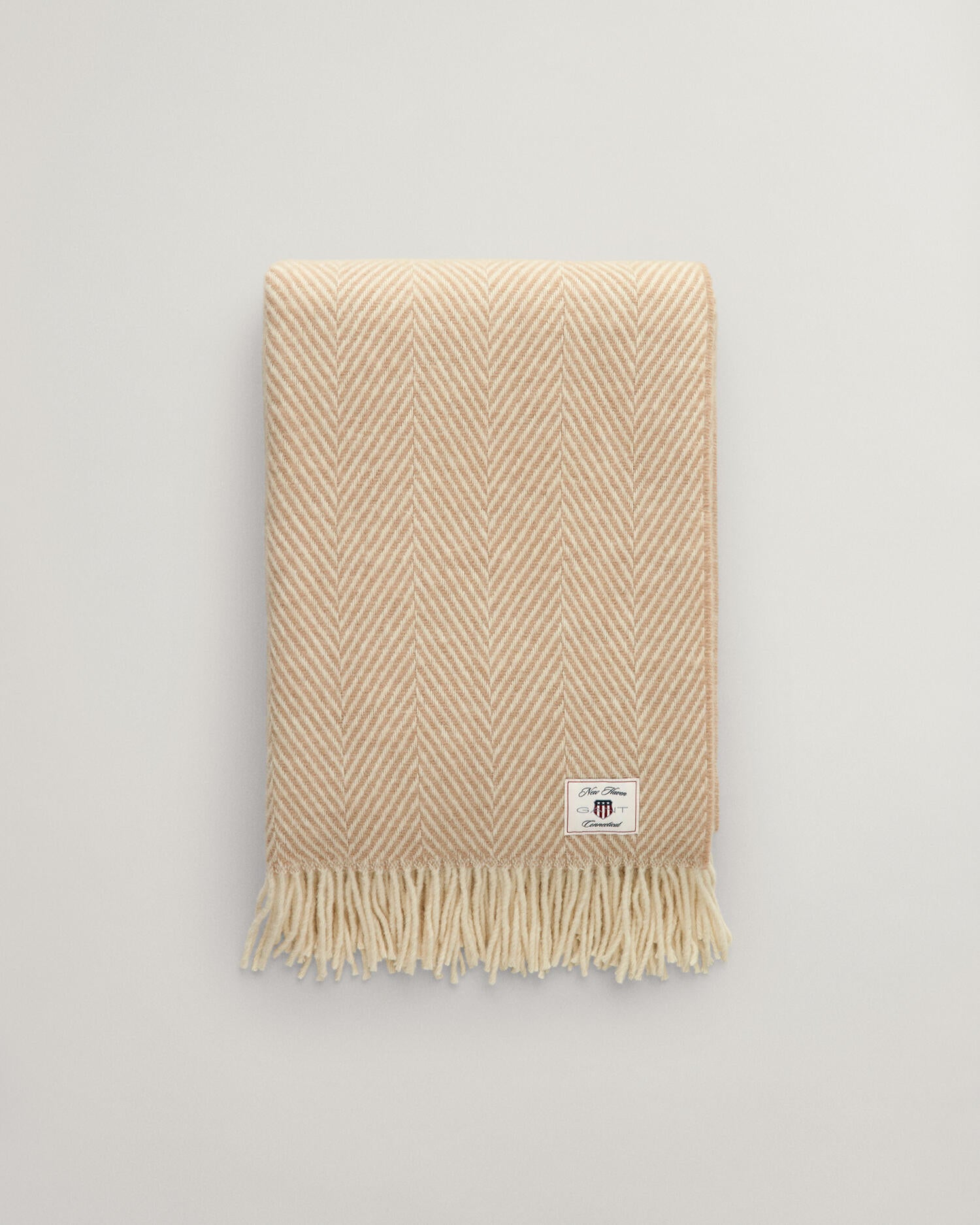 Kalanruotokuvioinen villainen torkkupeitto, useassa eri värissä