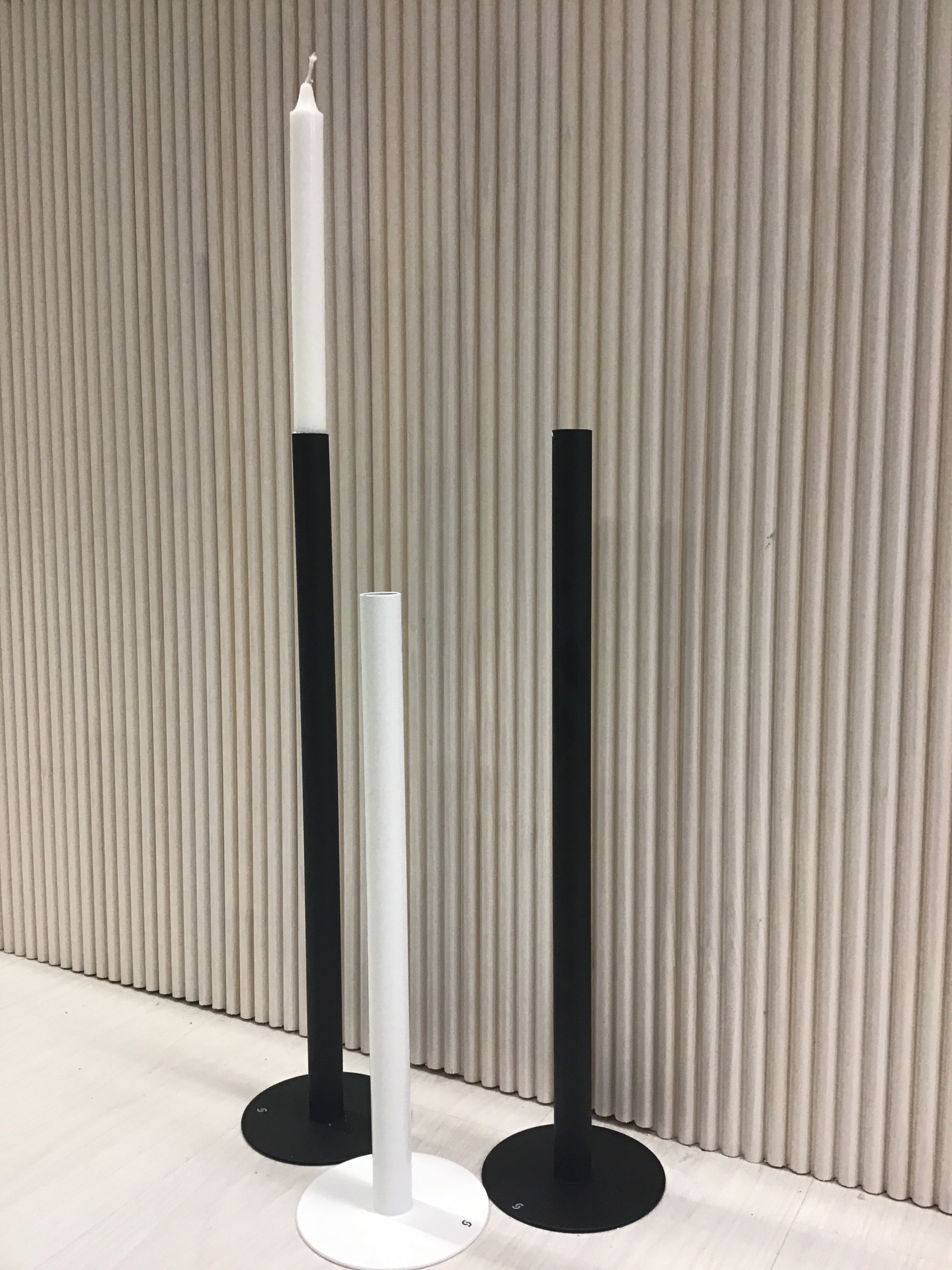 Kynttiläjalka valkoinen, pitkä (metalli)