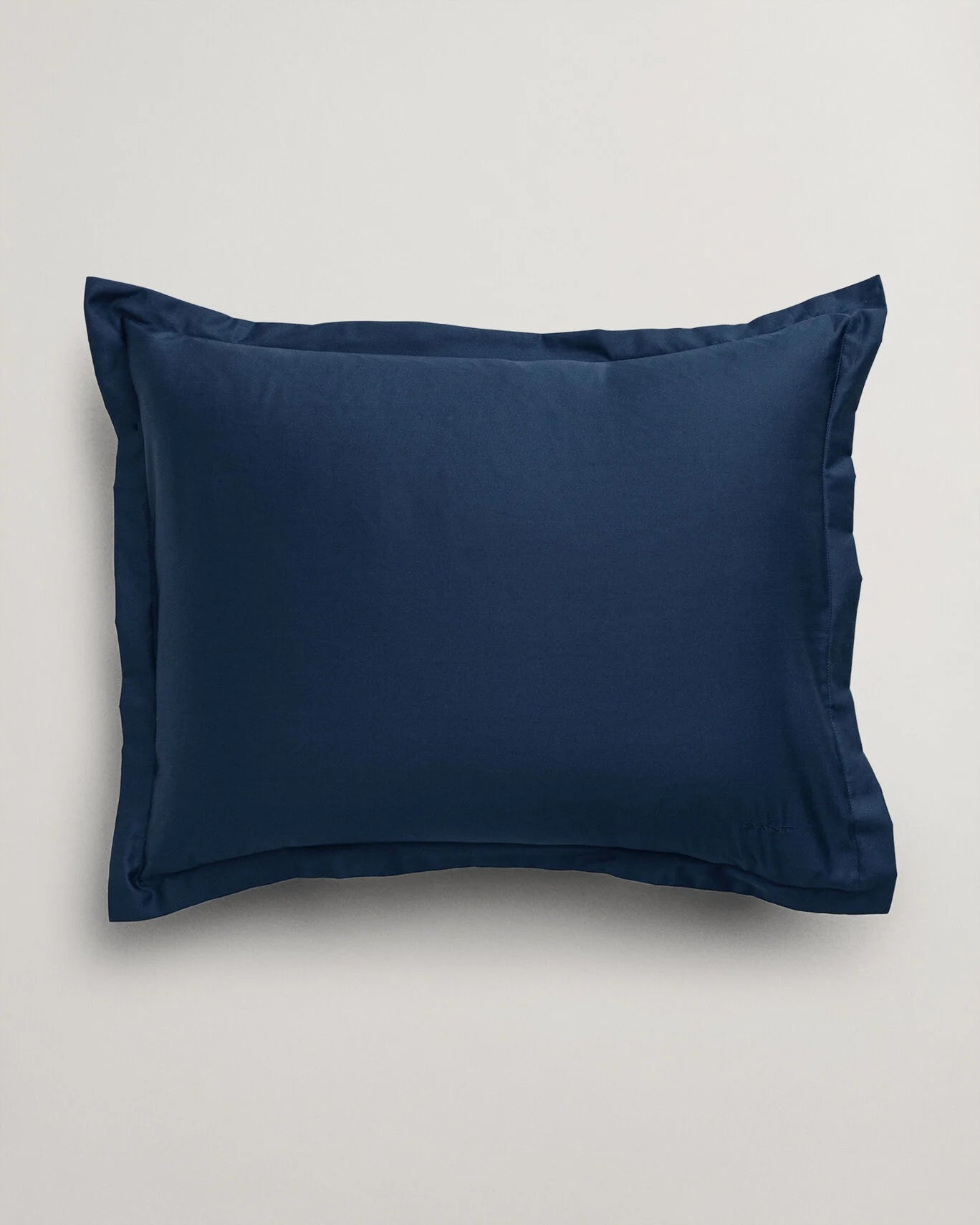 Sateen tyynyliina 50x60 cm, eri sävyissä