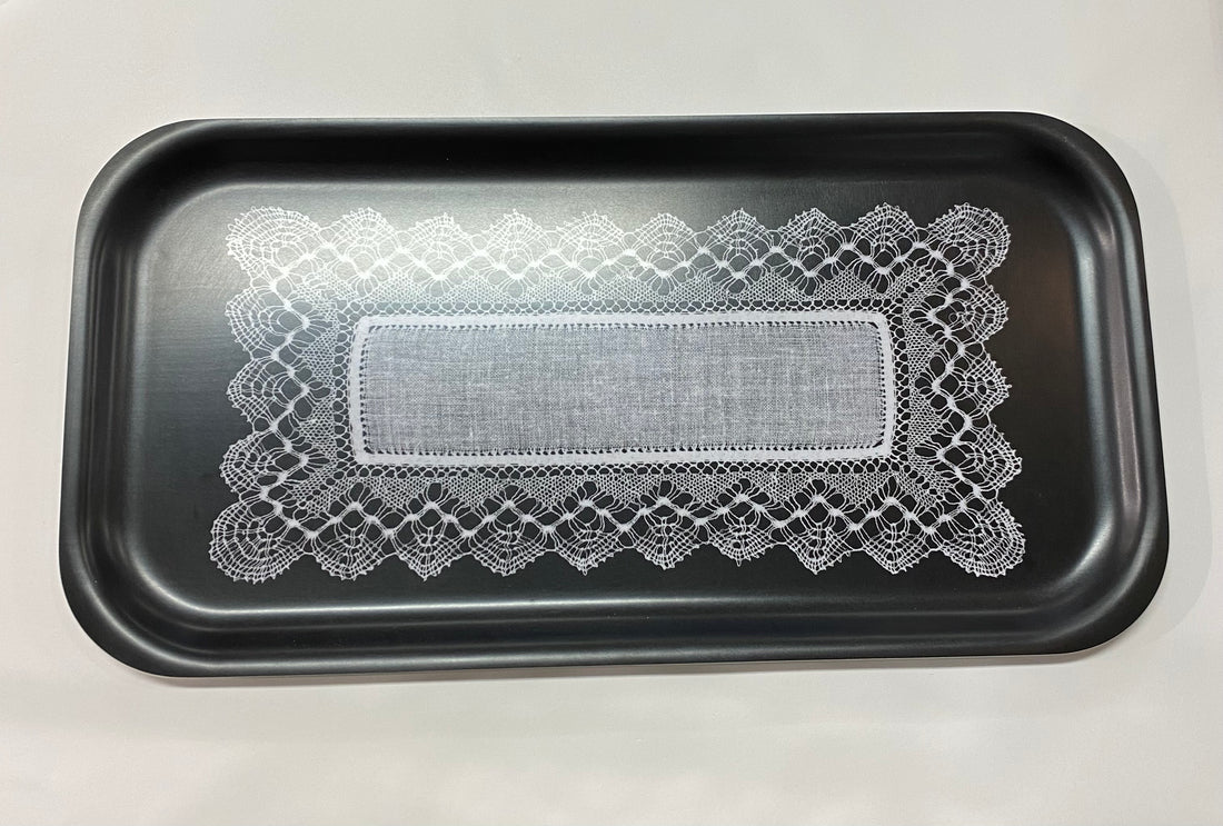 Rauma tarjotin, tekstitön, (musta/vaalea)