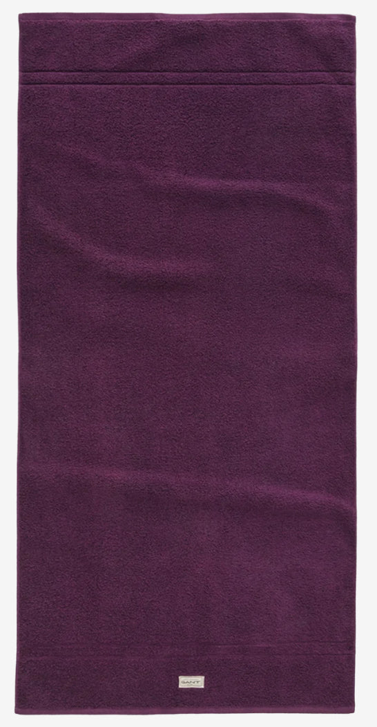 Käsipyyhe 30 x 50 cm useita värejä