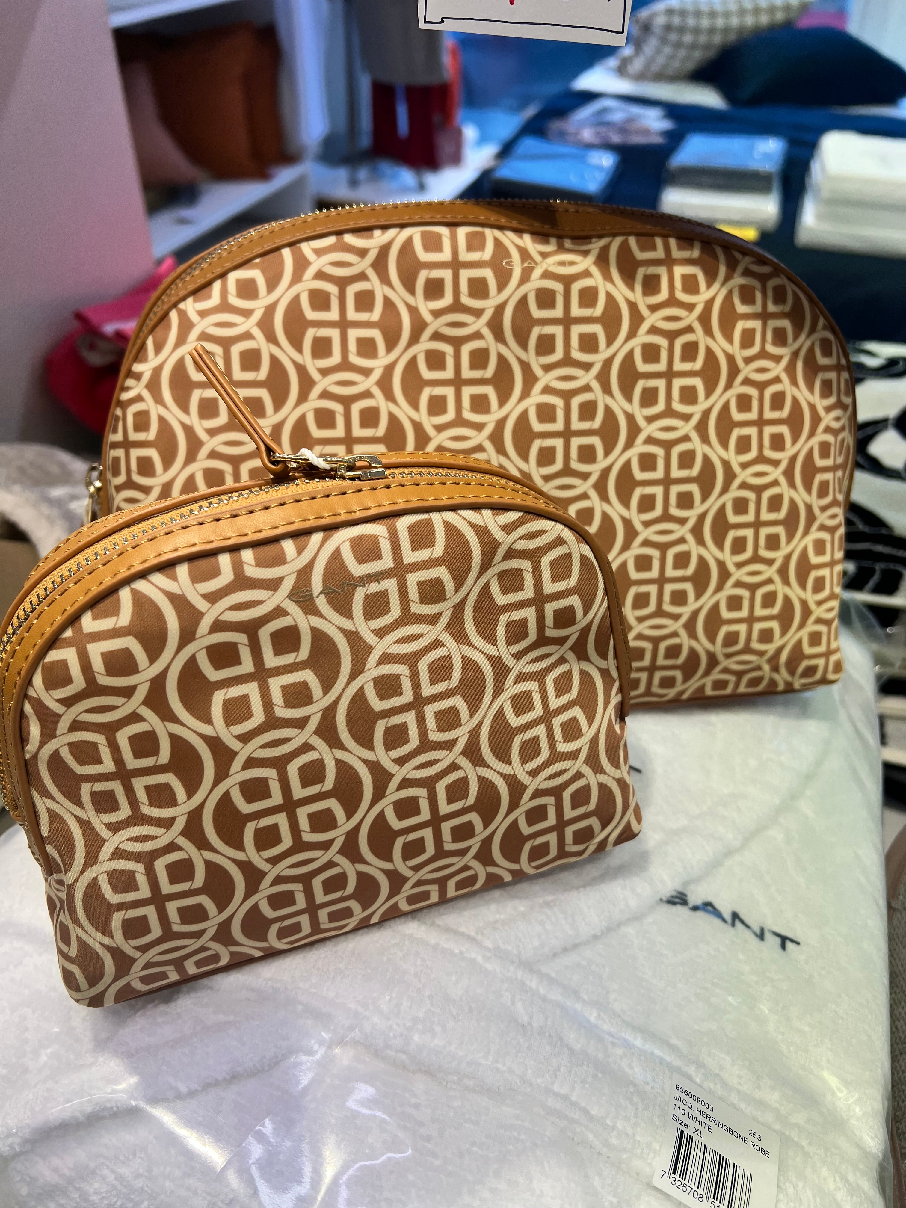 Gant toilettilaukut / meikkilaukut 2 eri kokoa