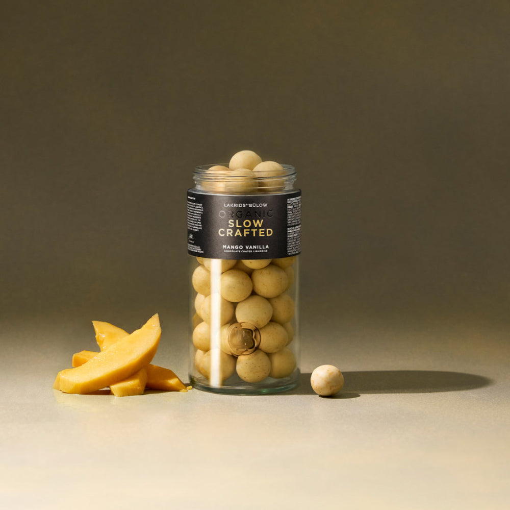 Kuvassa Lakrids herkkuja I Slow Crafted