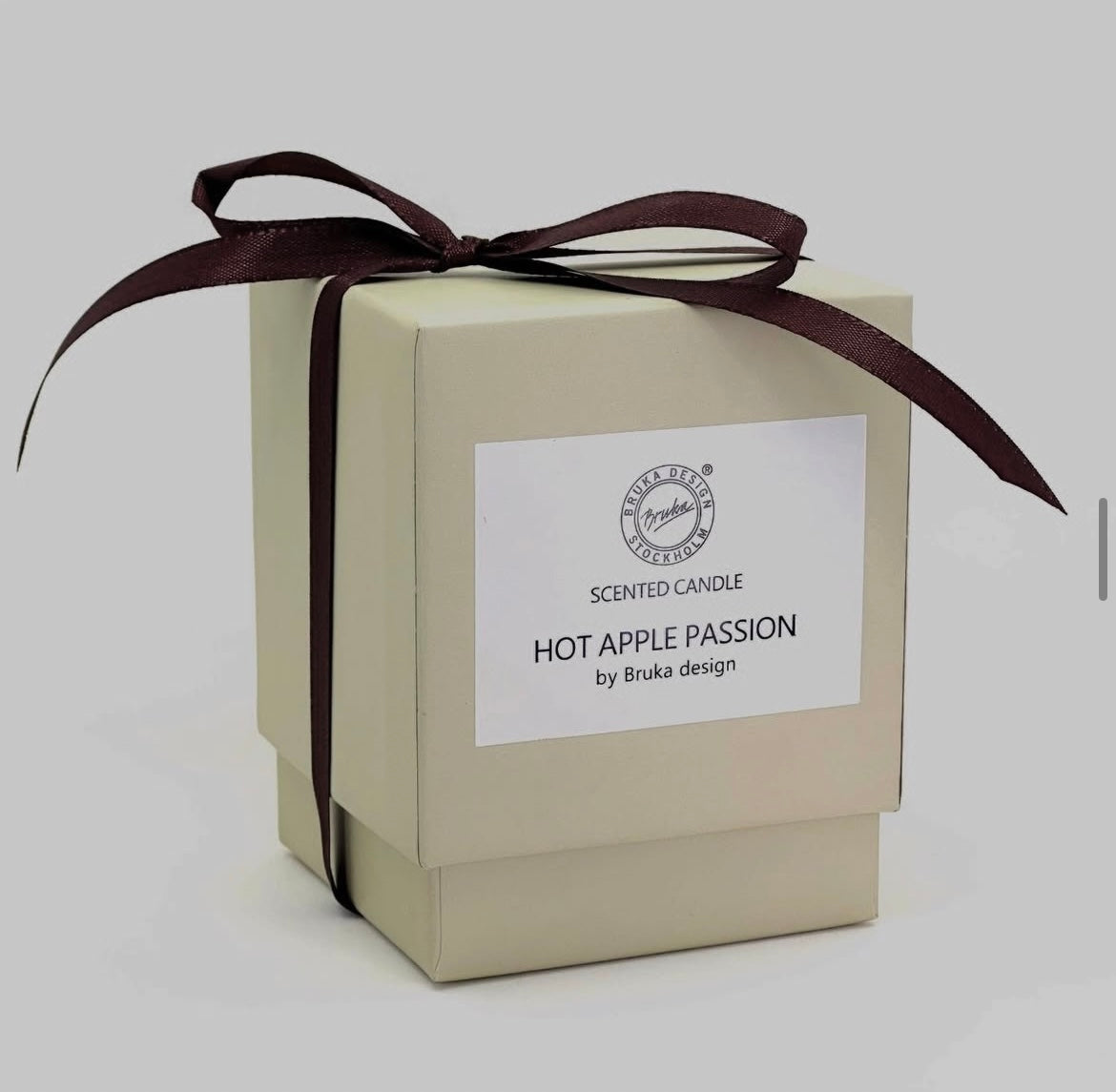 Tuoksukynttilä kirkkaalla lasipurkilla whiskey sour