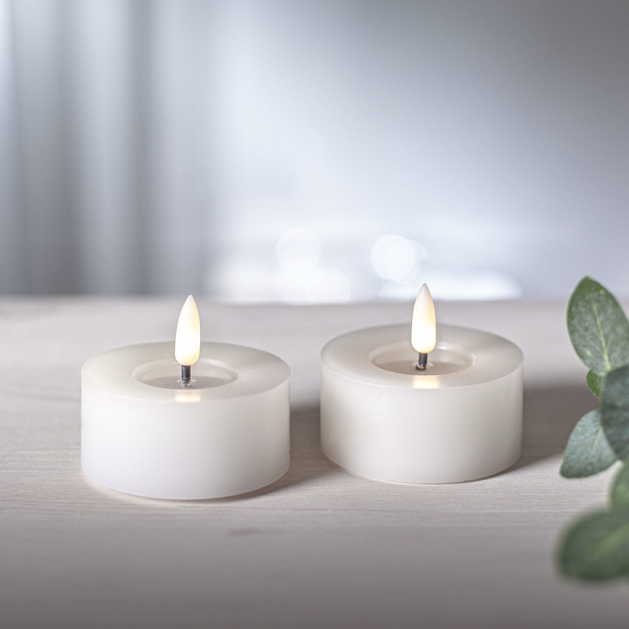 Flamme Flow isot LED tuikut 7 cm 2-pack eri värejä