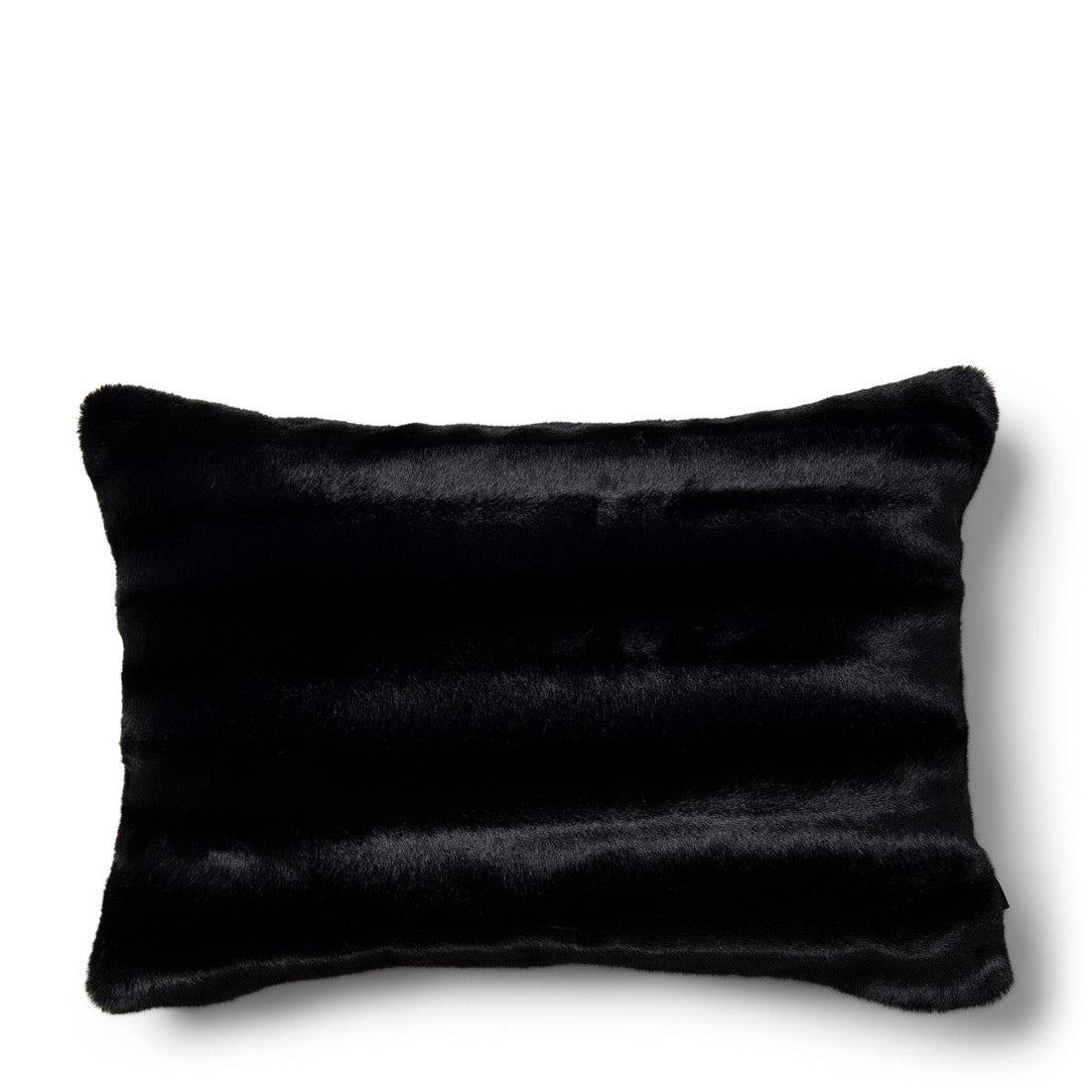 Maeve tekoturkistyynynpäällinen
