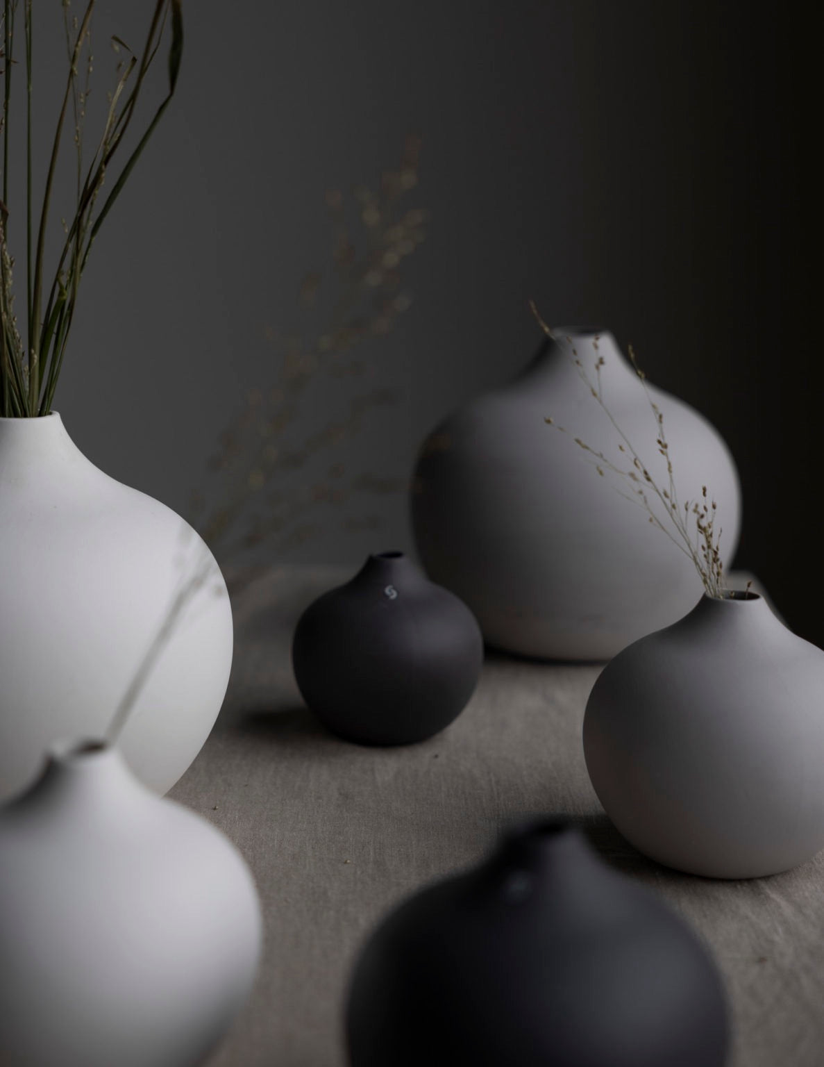 Fröbacken - maljakko, vaalean harmaa