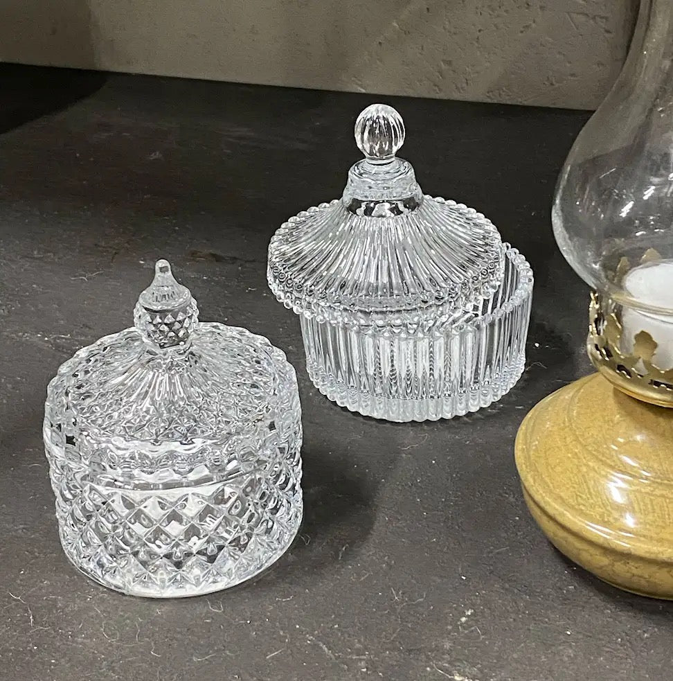 Kaunis purkki, lasia