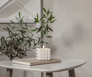 Flamme DOT LED-kynttilä 9,5 cm ja 12.5 cm valkoinen