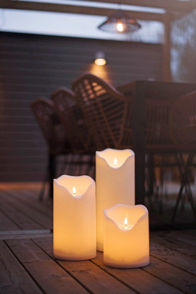 Flamme Grand LED-pilarikynttilä 40 cm