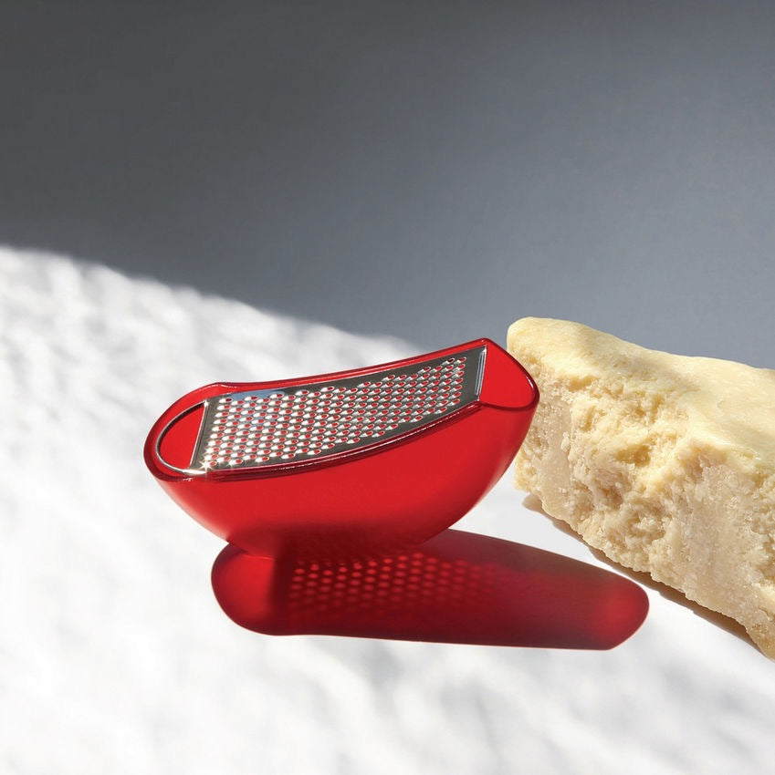 Parmenide parmesaaniraastin, juustoraastin