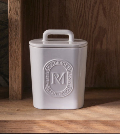 Säilytysastia kannella posliinia 2 eri kokoa