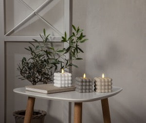 Flamme DOT LED-kynttilä 9,5 cm beige