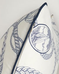 Sateen sailing print - purjehdusteemainen tyynyn päällinen