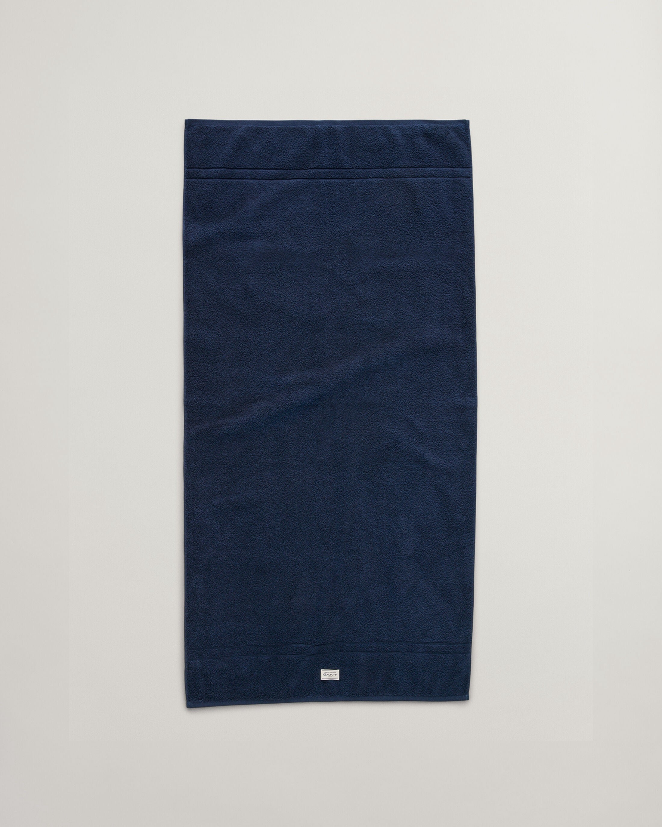 ISO Kylpypyyhe 100 x 150 cm useita värejä