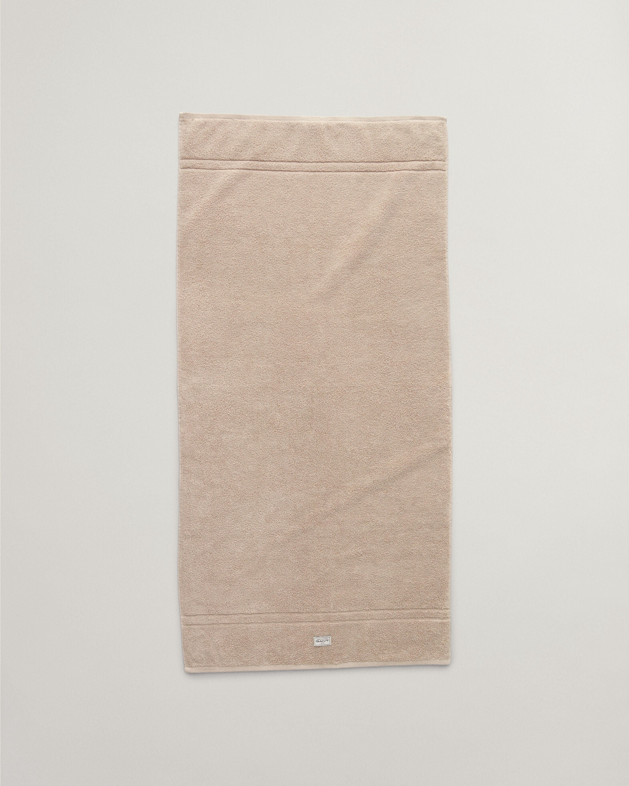 ISO Kylpypyyhe 100 x 150 cm useita värejä