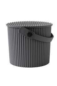 Sanko / ämpäri 4 l eri värejä