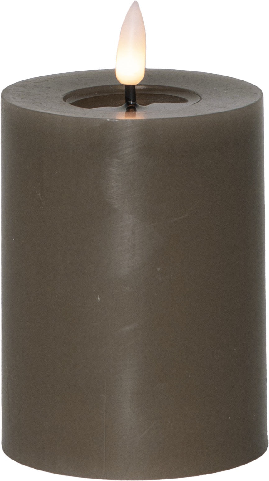 Flamme Flow LED - kynttilä 12,5 cm beige tai ruskea