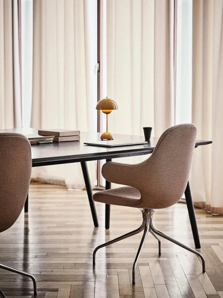 Flowerpot ladattava pöytävalaisin matta harmaa (grey beige)  VP9