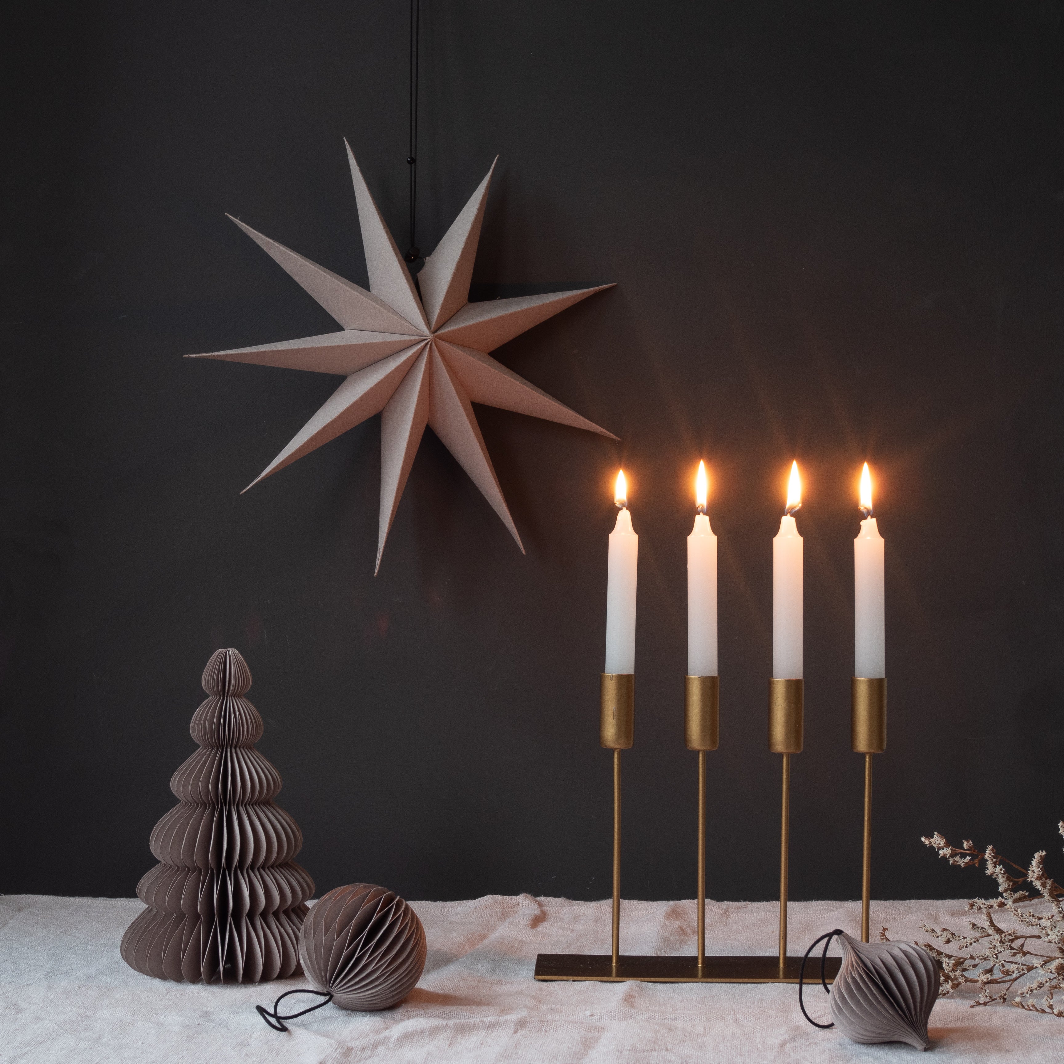 Paperikuuset eri värejä 20 cm