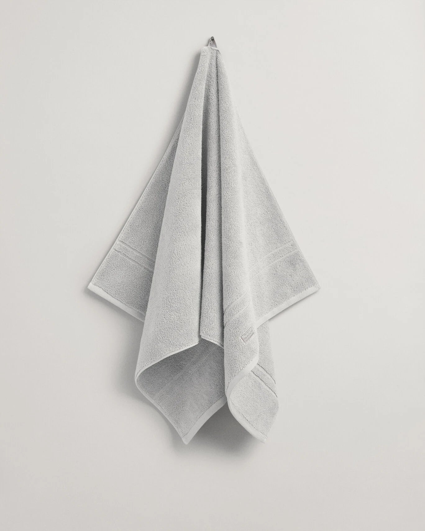 Kylpypyyhe 70 x 140 cm useita värejä