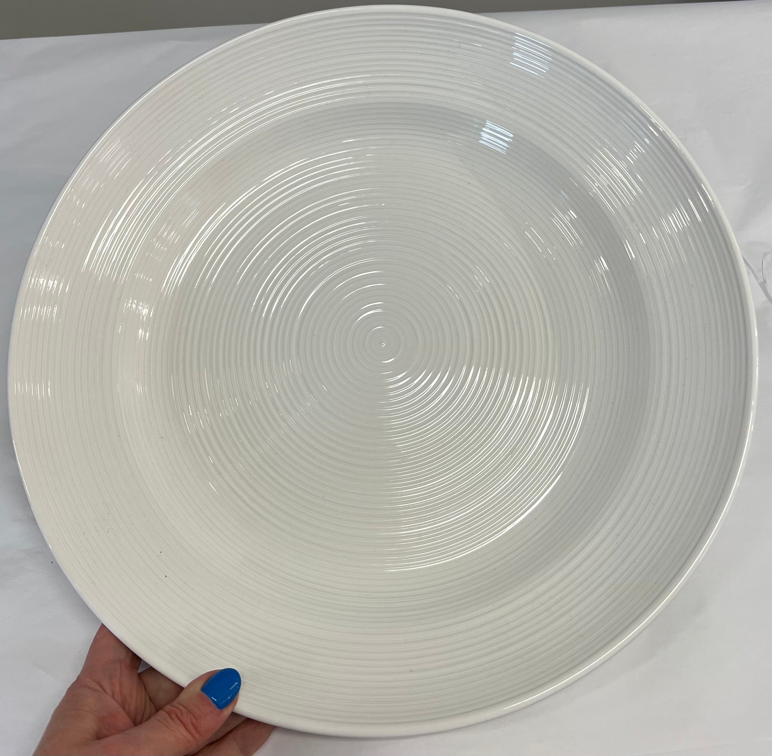 Colour Tarjoiluastia / -lautanen valkoinen 37 cm