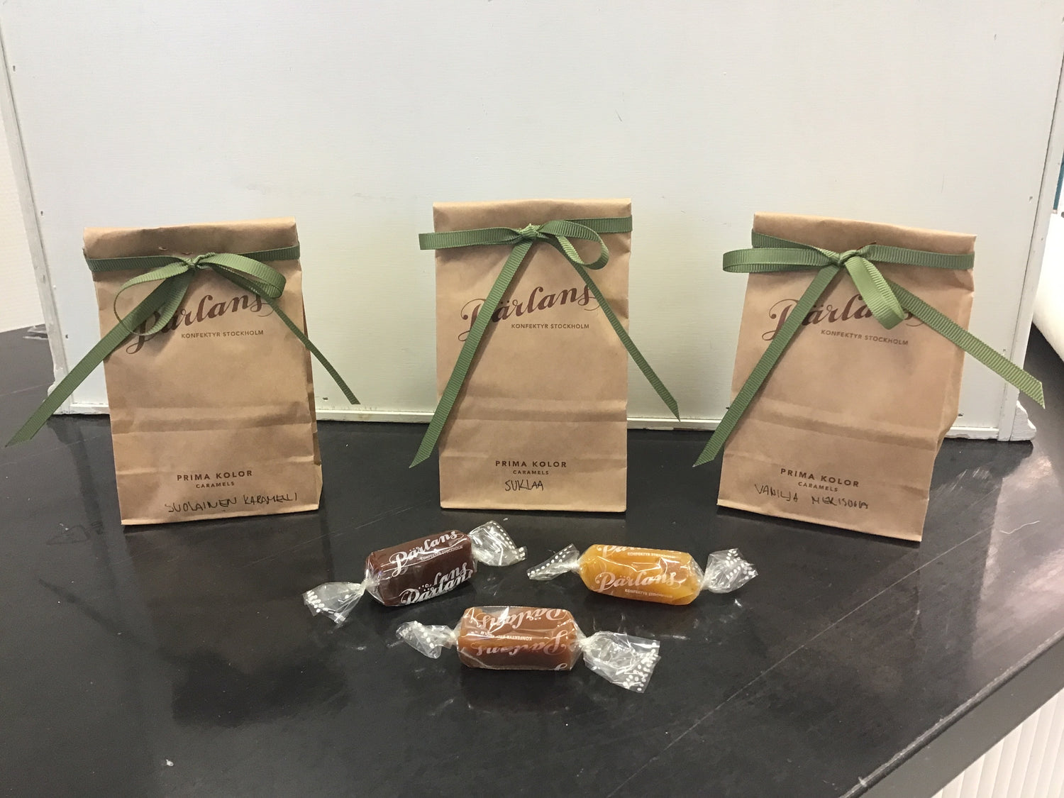 Pärlans toffeekaramelli, suklaa.