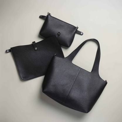 Aava pouch Bag musta/hopea