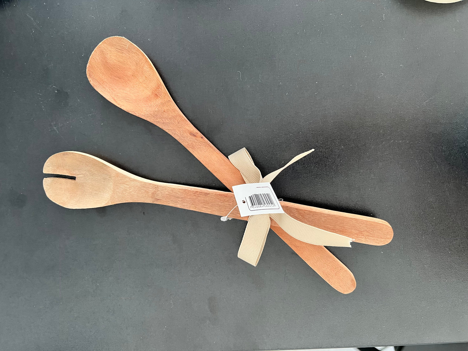 Puiset salaattiottimet tiikkiä