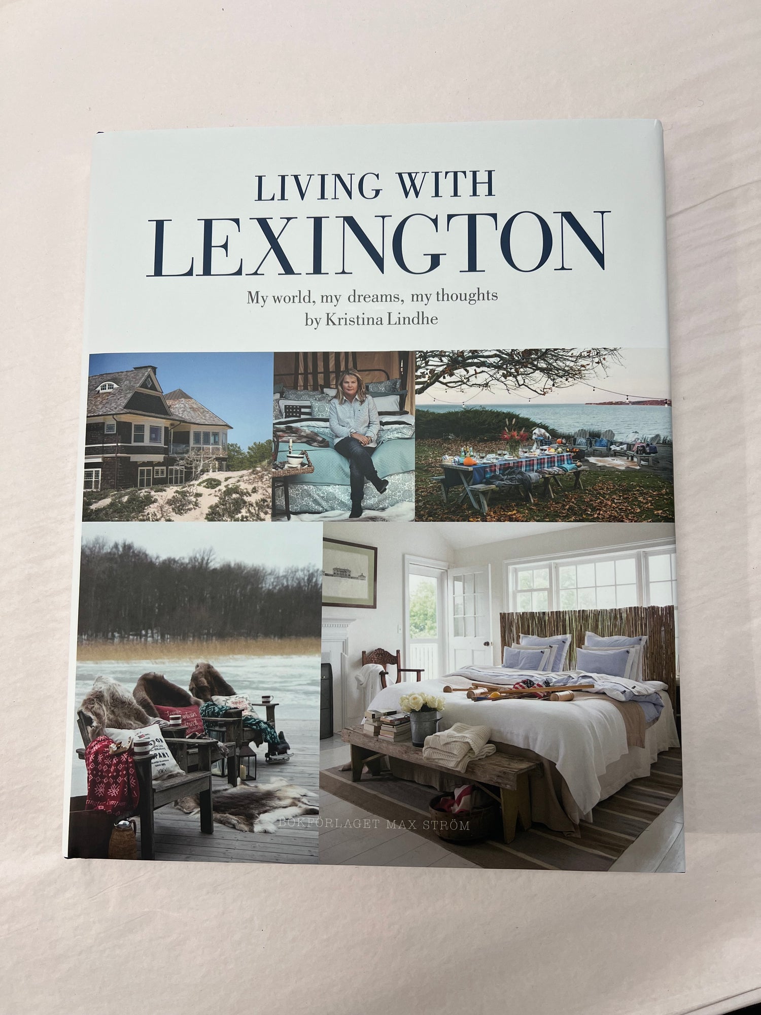 Living with Lexington - kirja