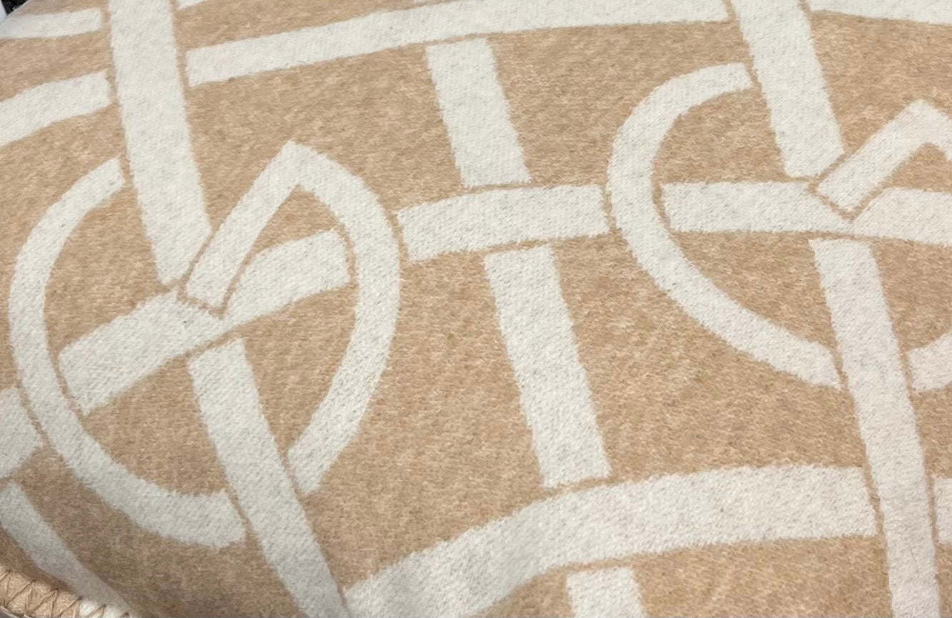 G-kuvioitu Gantin yleellinen villainen tyynynpäällinen