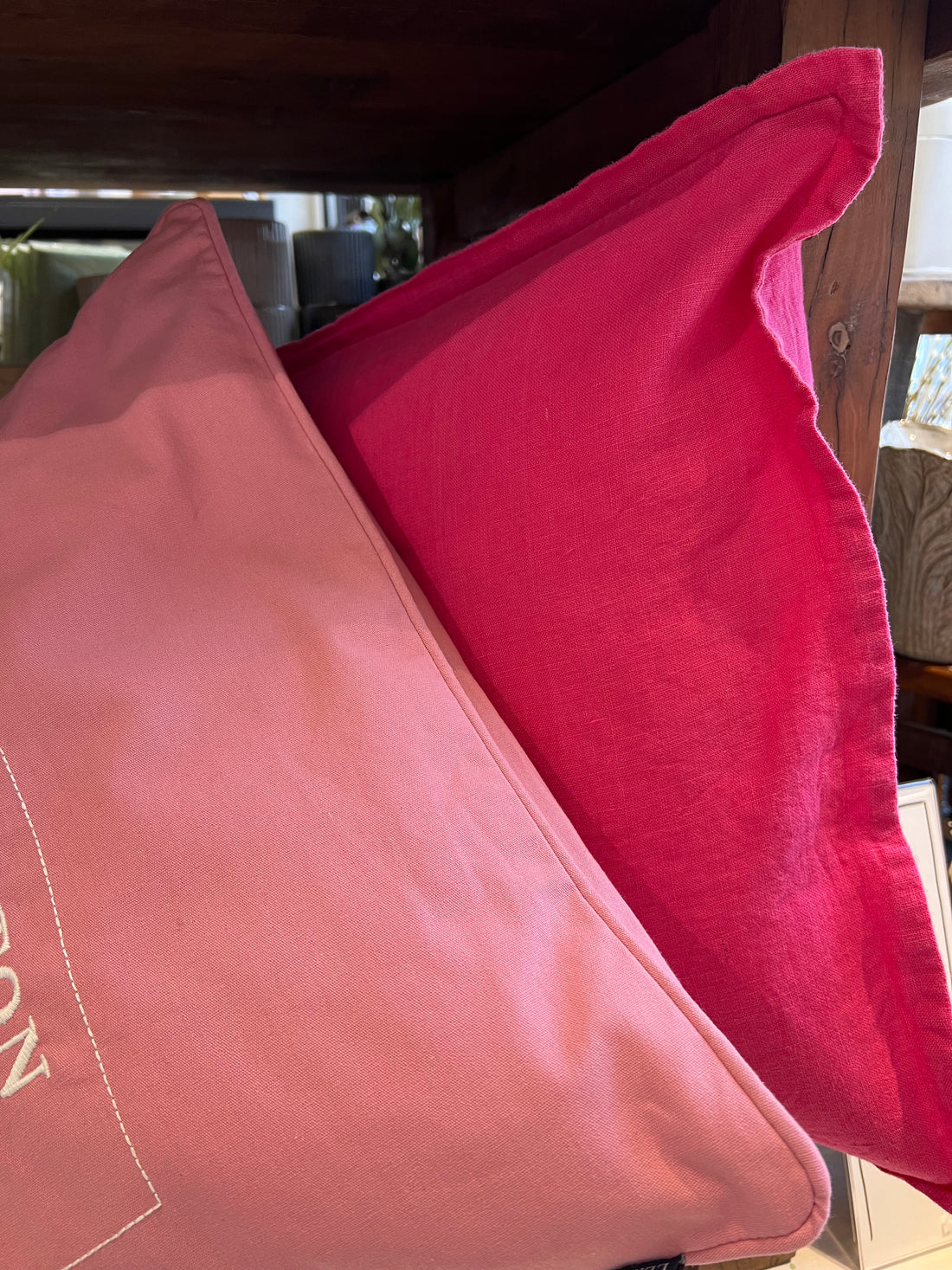 Pinkki pellavainen tyynynpäällinen 50x50 cm