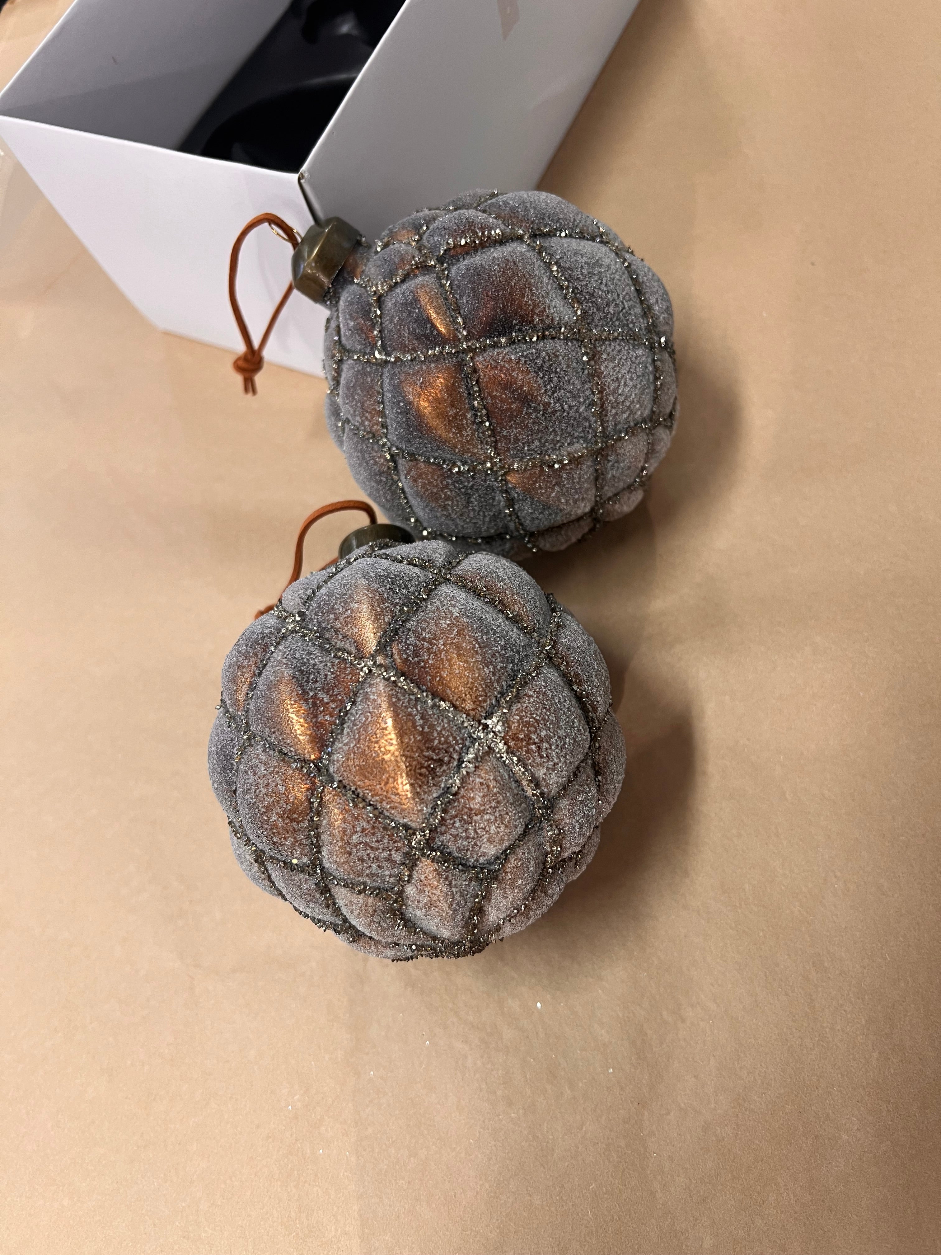 Lasinen joulukoriste, pallo, taupe/pronssi 2 kpl pakk.