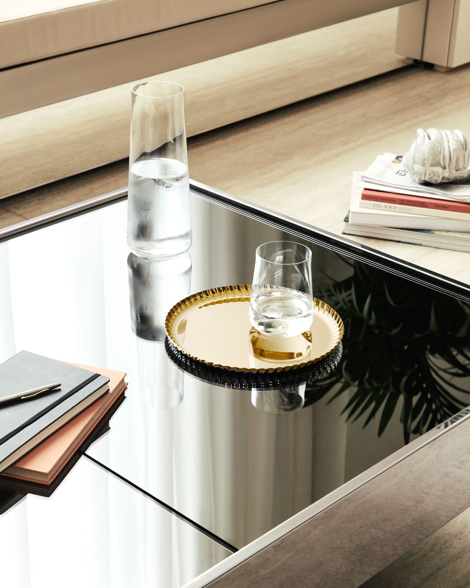 Pleats pyöreä tarjotin kulta, ruostumaton teräs