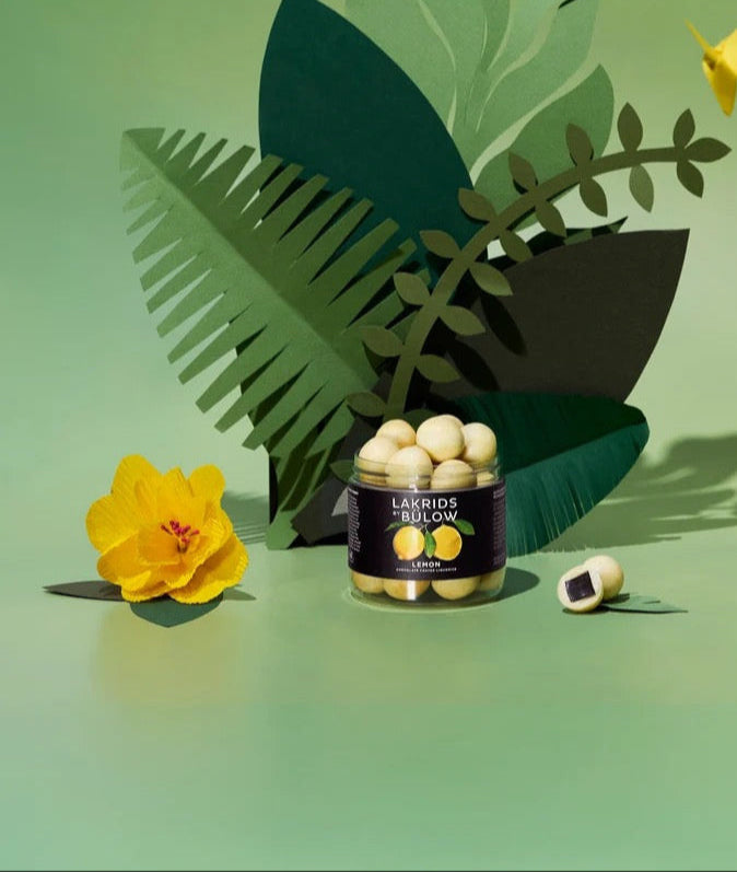 Summer Lemon (sitruunavalkosuklaa) kaksi eri kokoa