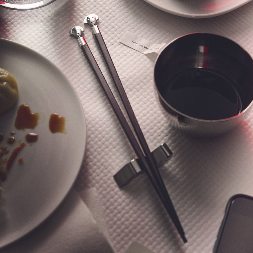 Anna chopsticks syömäpuikot ja teline