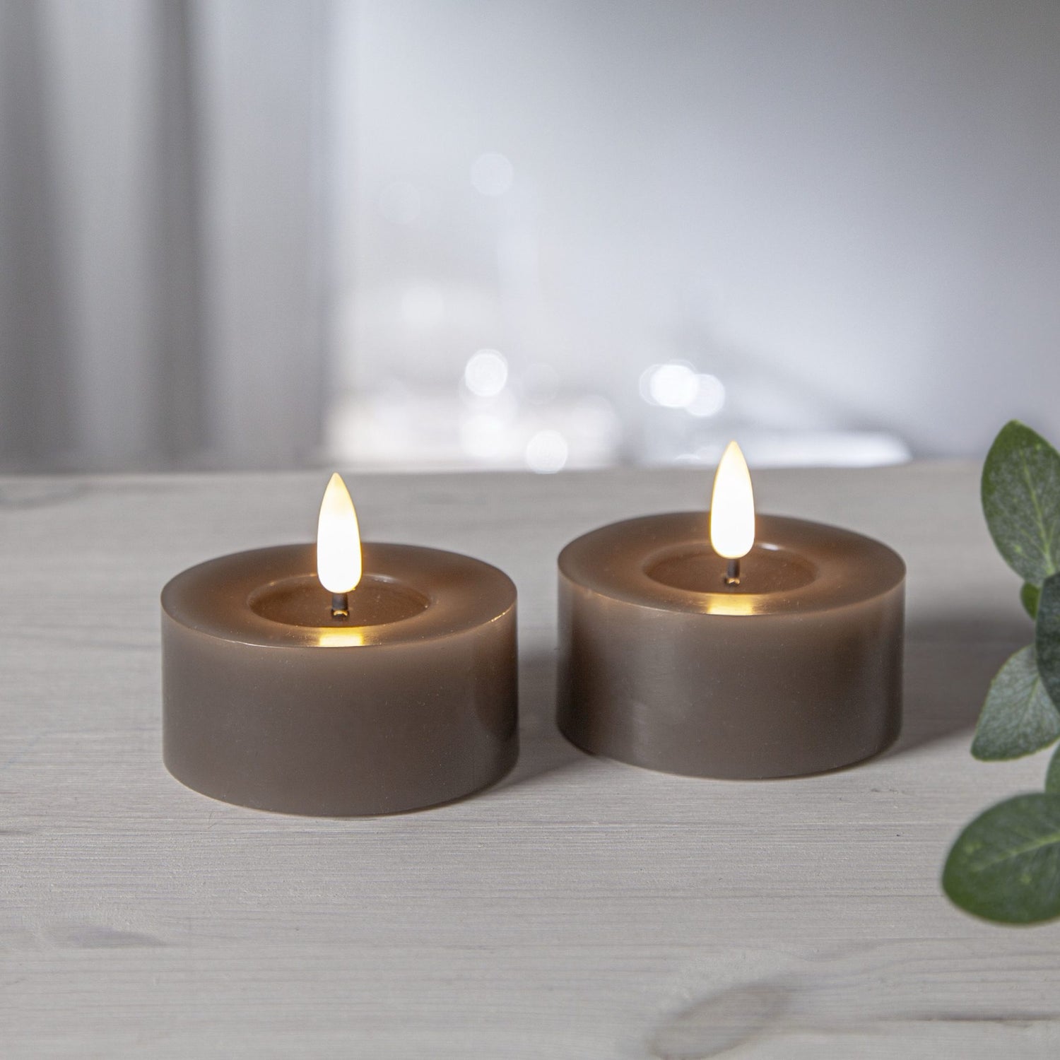 Flamme Flow isot LED tuikut 7 cm 2-pack eri värejä