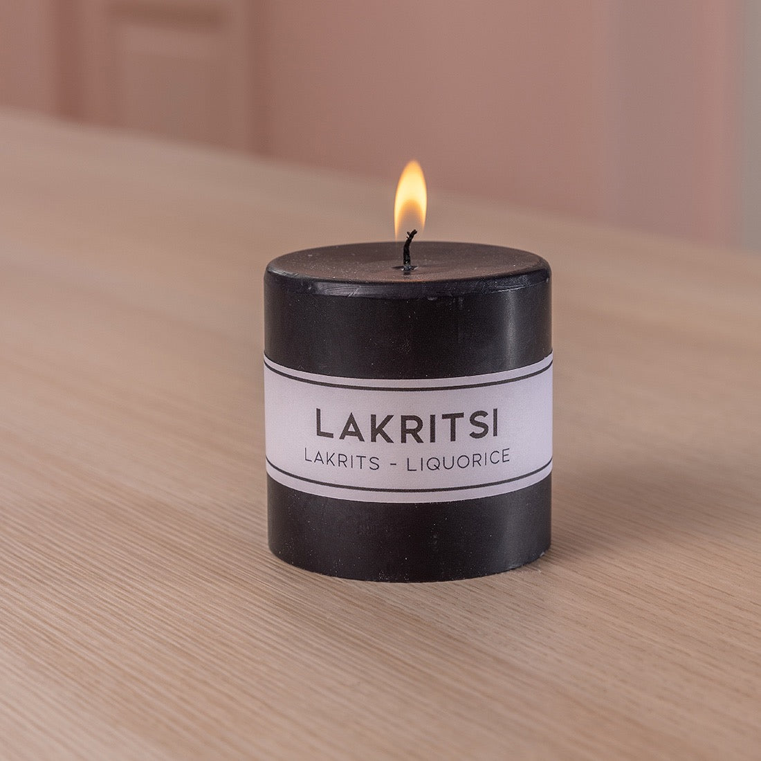 Tuoksukynttilä lakritsi