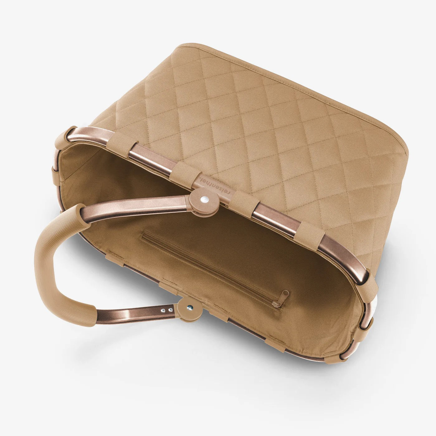 Ostoskori inkiväärin värinen