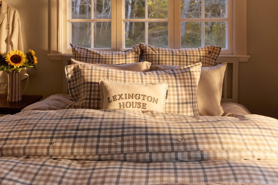 Lexington house -tyyny luomupuuvillaveluurista, vaalea beige/oliivi (30x40cm)