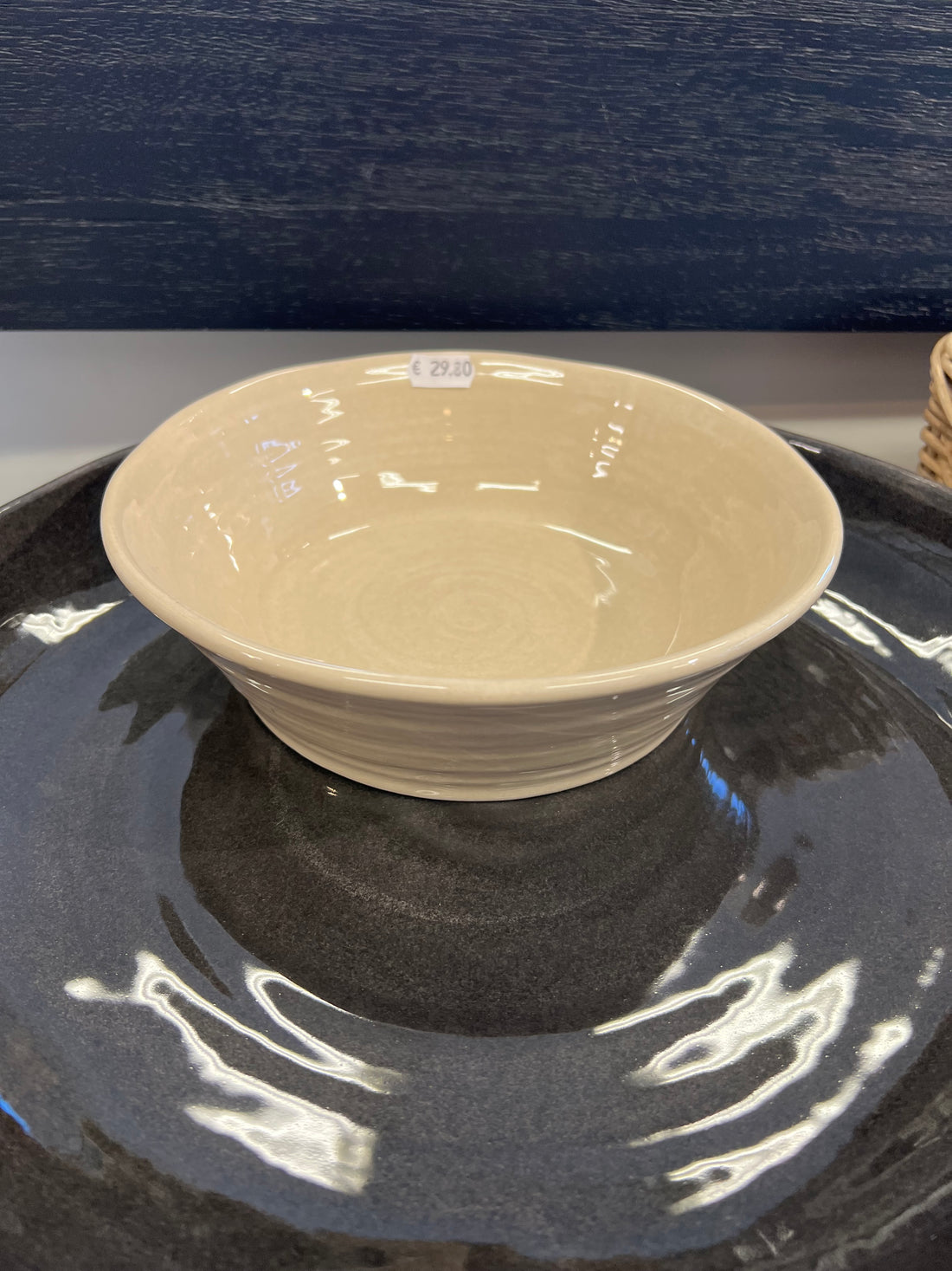 Capri Tarjoiluastia (kauran värinen)